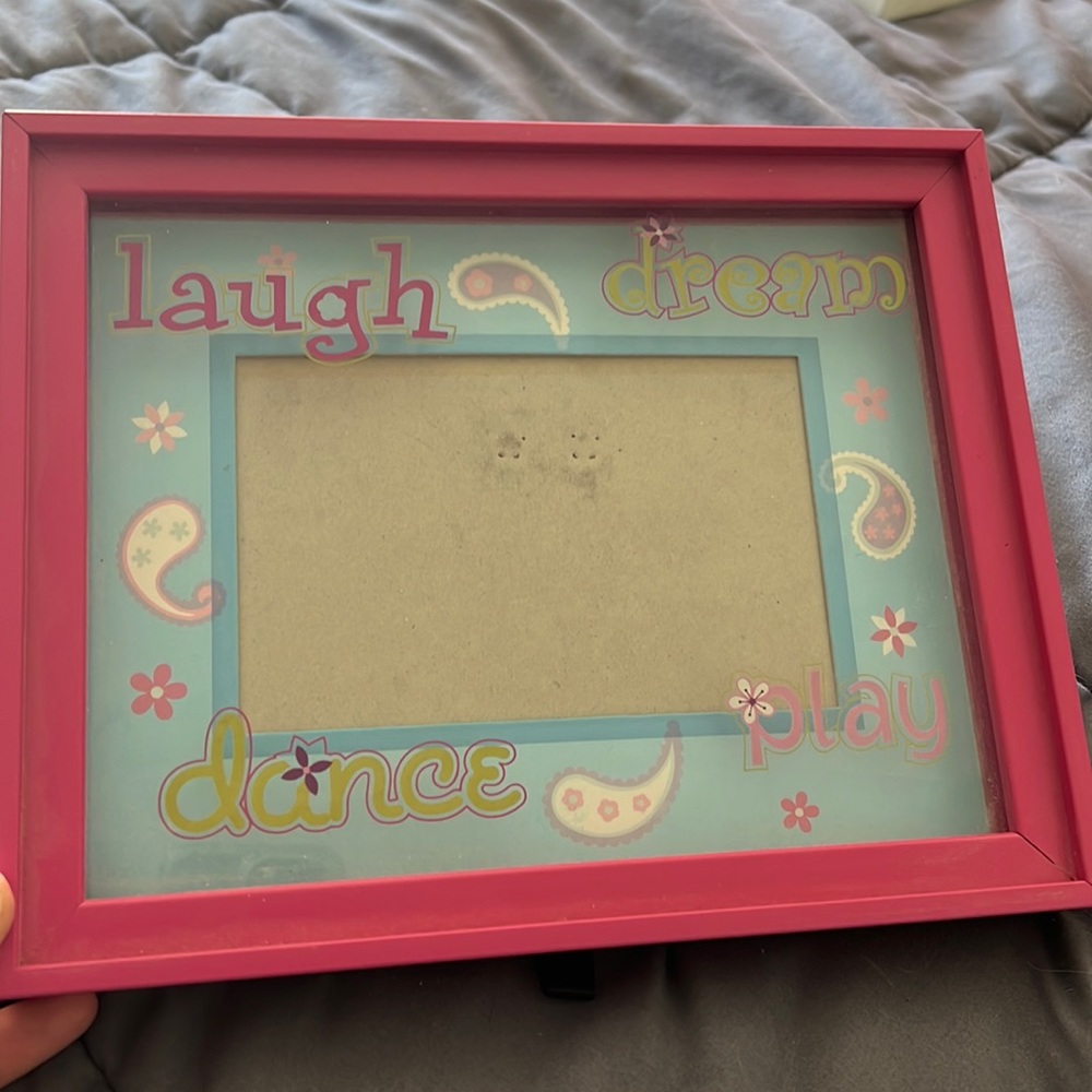 Girl’s picture frame